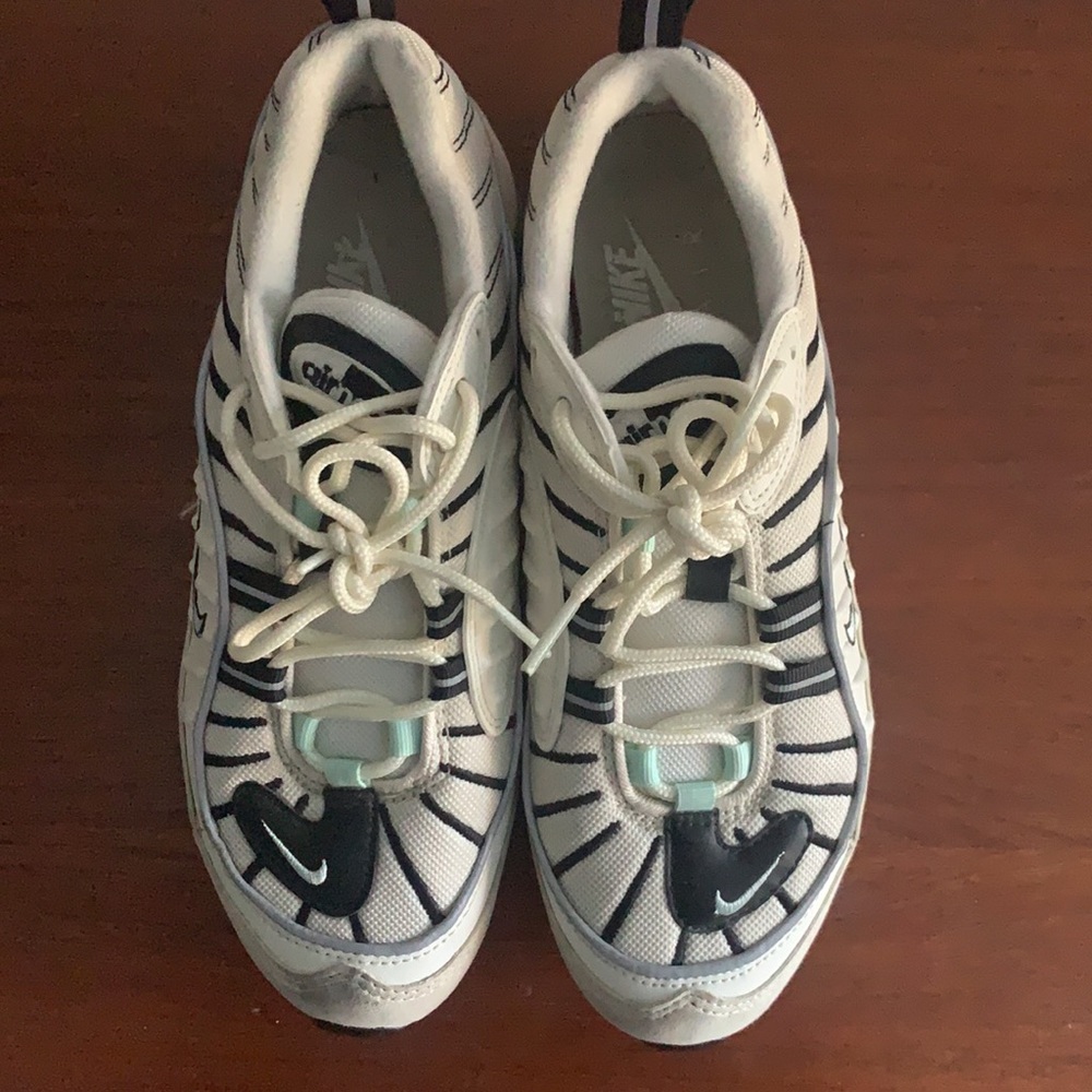 Air Max 98 Cream & Black, Size 8.5 - Picture 4 of 6